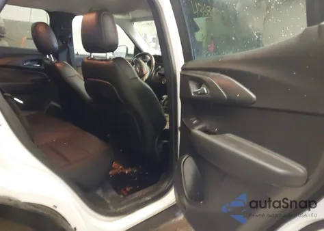 2021 Chevrolet Trailblazer Fwd Lt z USA, uszkodzony, nr VIN KL79MPSL4MB102923